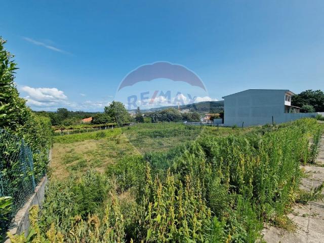 Terreno à venda em Santo Tirso