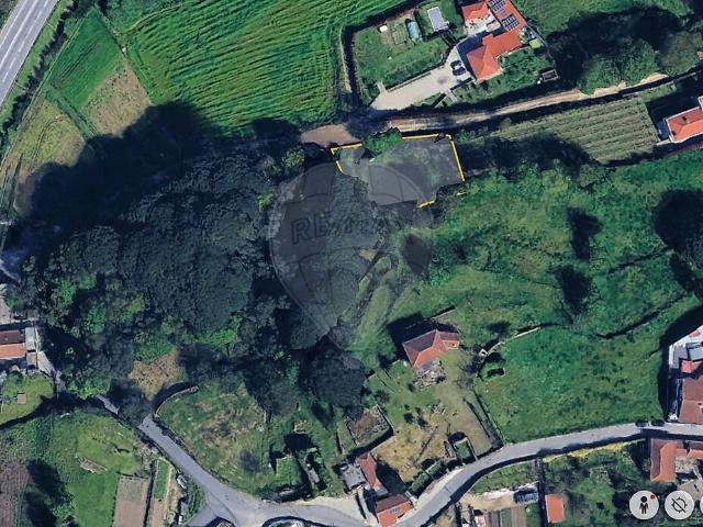 Terreno à venda em Santo Tirso, Couto Santa Cristina e São Miguel e Burgães, Santo Tirso RE/MAX Portugal