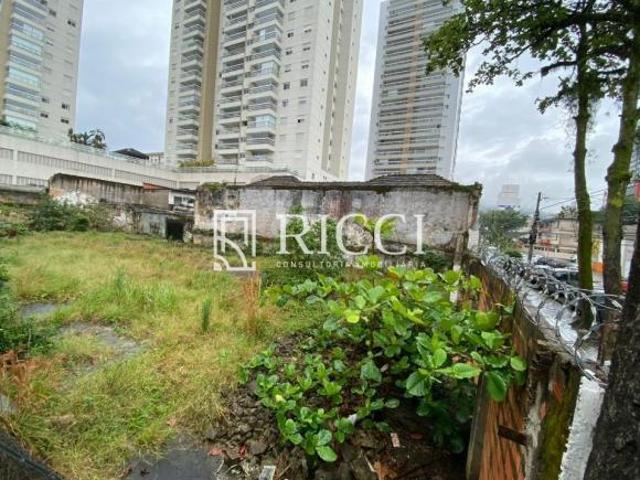 TERRENO A VENDA EM SANTOS