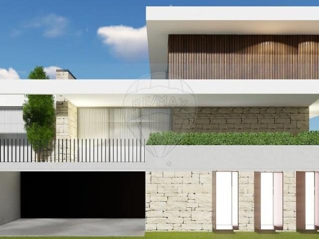 Terreno à venda em Santa Clara e Castelo Viegas, Coimbra RE/MAX Portugal