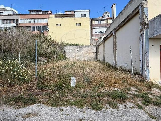 Terreno à venda em Santa Clara, Lisboa RE/MAX Portugal