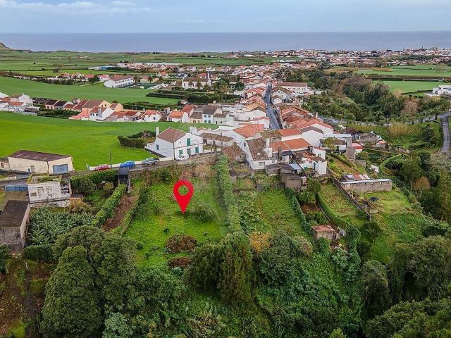 Terreno à venda em Santa Bárbara, Ribeira Grande RE/MAX Portugal