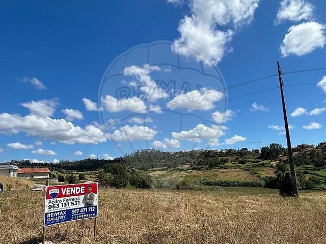 Terreno à venda em Santa Eufémia e Boa Vista, Leiria RE/MAX Portugal