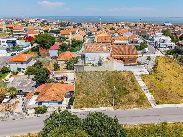 Terreno à venda em Santa Iria de Azoia, São João da Talha e Bobadela, Loures RE/MAX Portugal