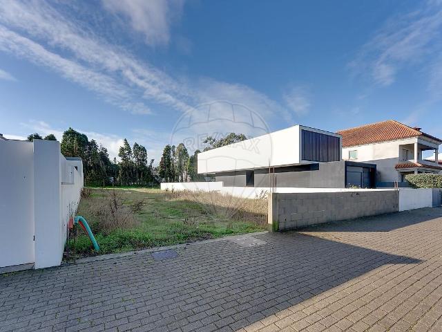 Terreno à venda em Santa Joana, Aveiro RE/MAX Portugal