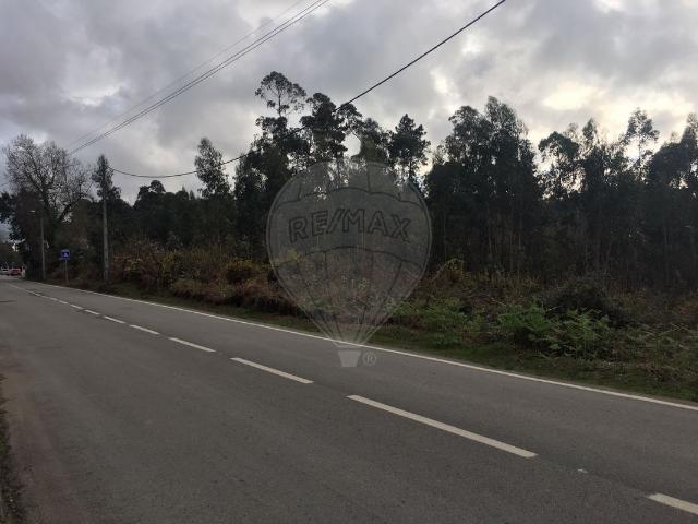 Terreno à venda em Santa Maria da Feira