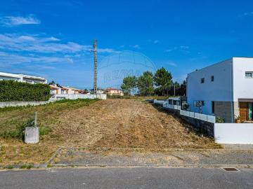 Terreno à venda em Santa Maria da Feira