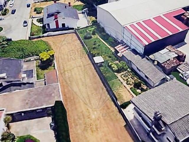 Terreno à venda em Santa Maria de Lamas, Santa Maria da Feira RE/MAX Portugal