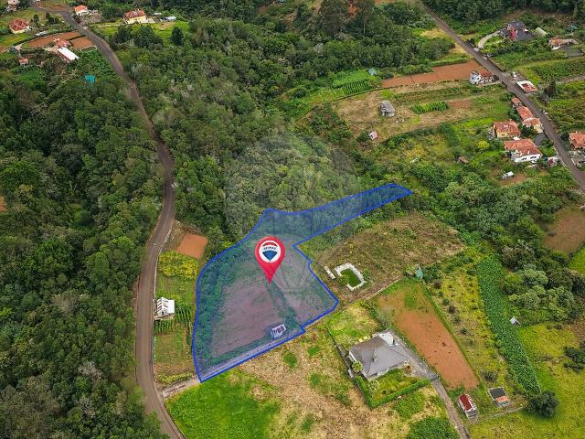 Terreno à venda em Santana, Santana RE/MAX Portugal