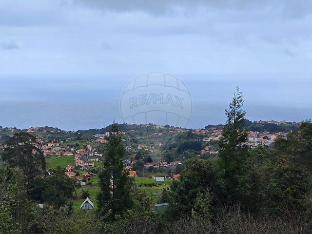 Terreno à venda em Santana, Santana RE/MAX Portugal