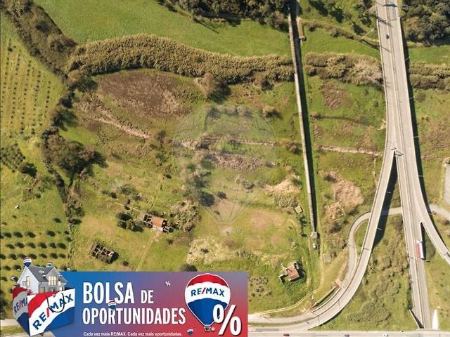 Terreno à venda em Santarém