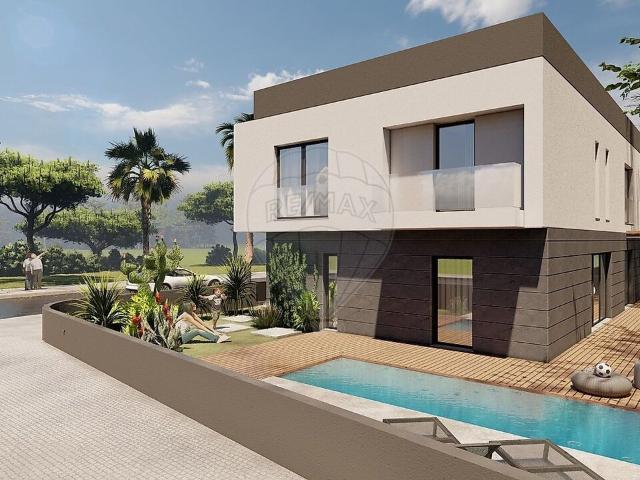 Terreno à venda em Sarilhos Grandes, Montijo RE/MAX Portugal