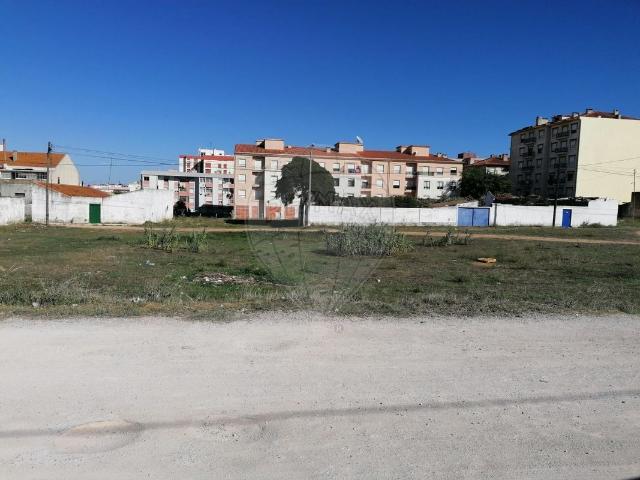 Terreno à venda em Setúbal