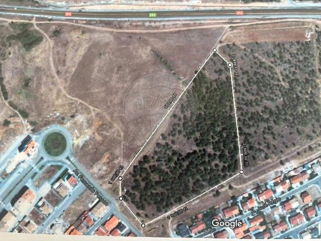 Terreno à venda em Sé, Santa Maria e Meixedo, Bragança RE/MAX Portugal