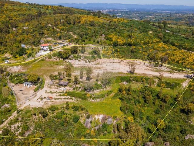 Terreno à venda em Seia