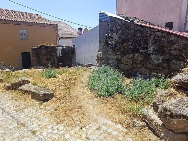 Terreno à venda em Seia