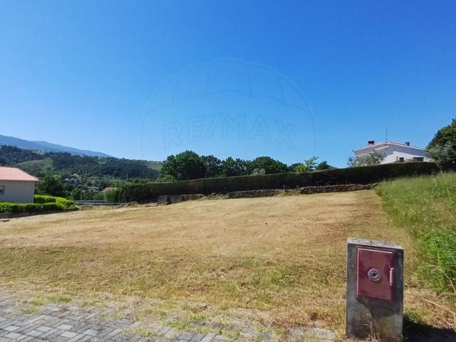 Terreno à venda em Seia