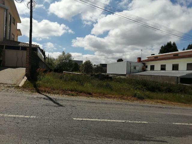 Terreno à venda em Seroa, Paços de Ferreira RE/MAX Portugal