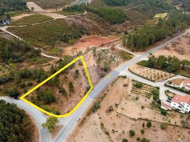 Terreno à venda em Sertã