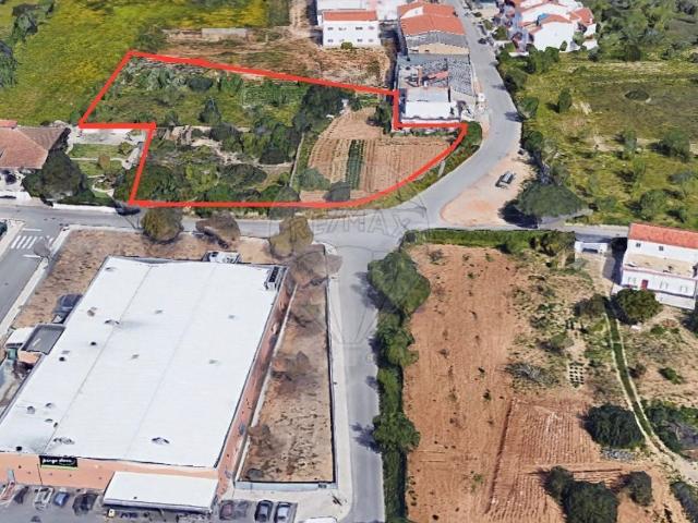 Terreno à venda em Silves