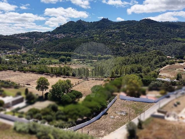 Terreno à venda em Sintra Santa Maria e São Miguel, São Martinho e São Pedro de Penaferrim, Sintra RE/MAX Portugal