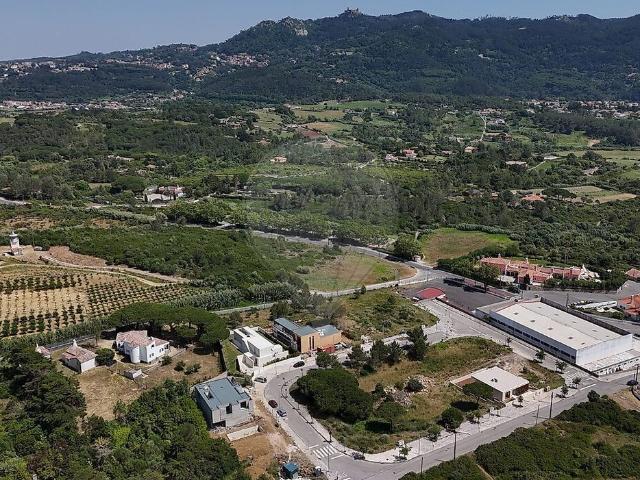 Terreno à venda em Sintra Santa Maria e São Miguel, São Martinho e São Pedro de Penaferrim, Sintra RE/MAX Portugal