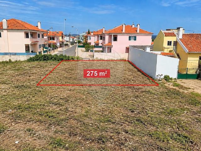 Terreno à venda em Sintra Santa Maria e São Miguel, São Martinho e São Pedro de Penaferrim, Sintra RE/MAX Portugal