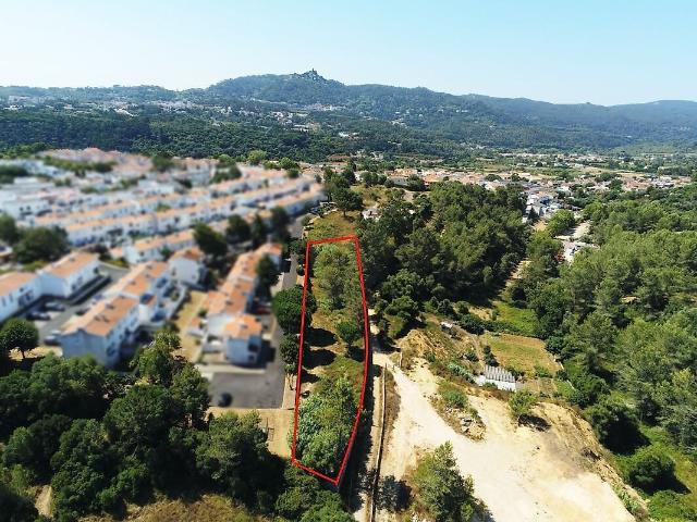 Terreno à venda em Sintra Santa Maria e São Miguel, São Martinho e São Pedro de Penaferrim, Sintra RE/MAX Portugal