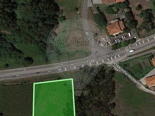 Terreno à venda em Póvoa de Lanhoso