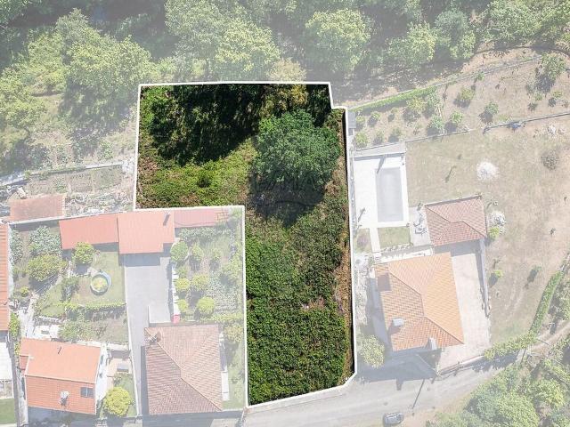 Terreno à venda em Póvoa de Lanhoso Nossa Senhora do Amparo, Póvoa de Lanhoso RE/MAX Portugal