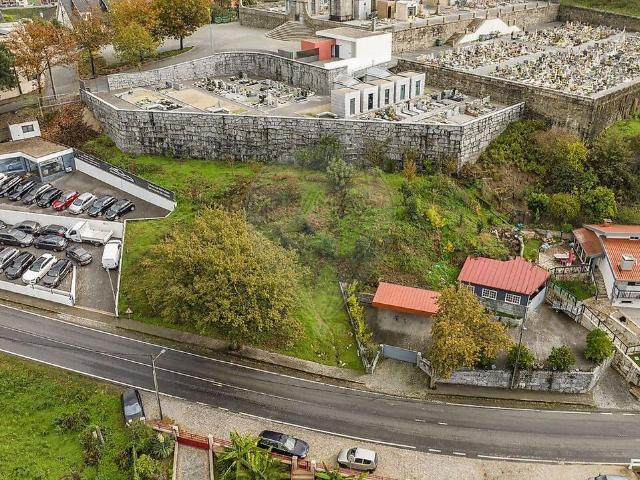 Terreno à venda em Póvoa de Lanhoso Nossa Senhora do Amparo, Póvoa de Lanhoso RE/MAX Portugal