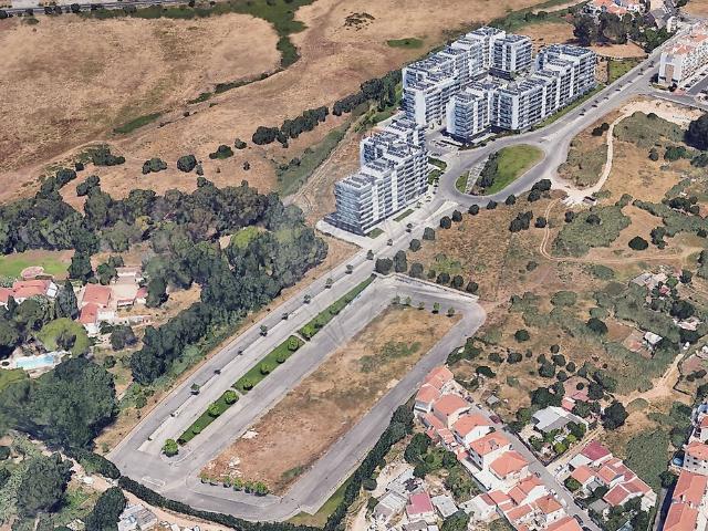 Terreno à venda em Póvoa de Santo Adrião e Olival Basto, Odivelas RE/MAX Portugal