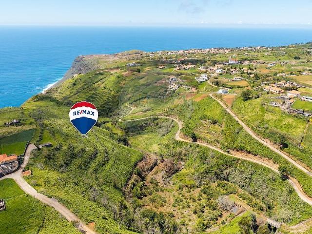Terreno à venda em Ponta do Pargo, Calheta Madeira RE/MAX Portugal