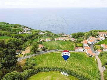 Terreno à venda em Ponta Delgada