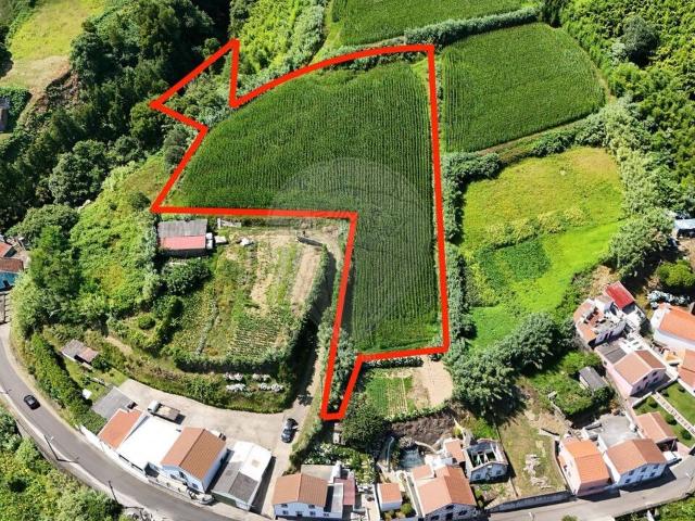 Terreno à venda em Remédios, Ponta Delgada RE/MAX Portugal