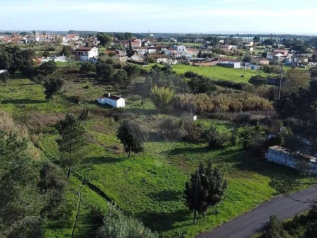 Terreno à venda em Pontével, Cartaxo RE/MAX Portugal