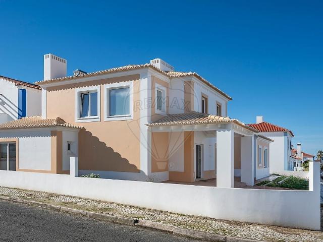 Terreno à venda em Porto Covo, Sines RE/MAX Portugal