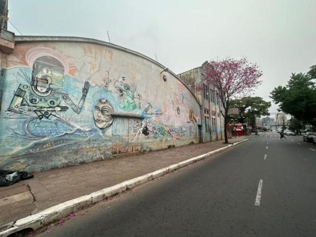 Terreno à venda em Porto Alegre, São Geraldo, 2300m²