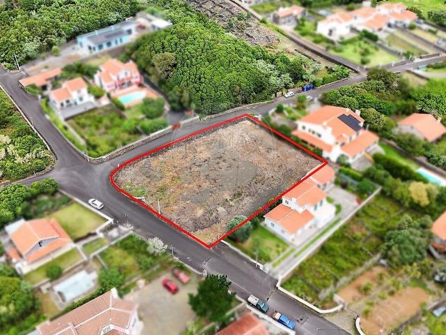 Terreno à venda em Porto Martins, Praia da Vitória RE/MAX Portugal