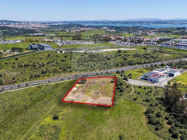 Terreno à venda em Porto Salvo, Oeiras RE/MAX Portugal