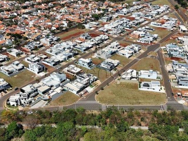 Terreno à venda em Paulínia, Parque Brasil 500, com 333.3 m², Residencial Royal