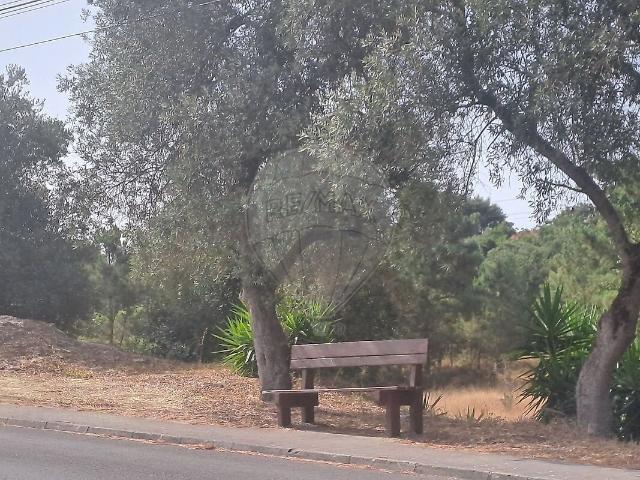 Terreno à venda em Palhais e Coina, Barreiro RE/MAX Portugal