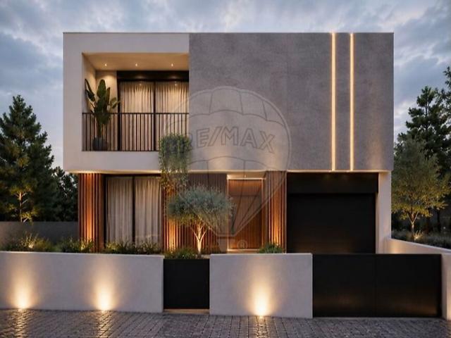 Terreno à venda em Palmeira, Braga RE/MAX Portugal