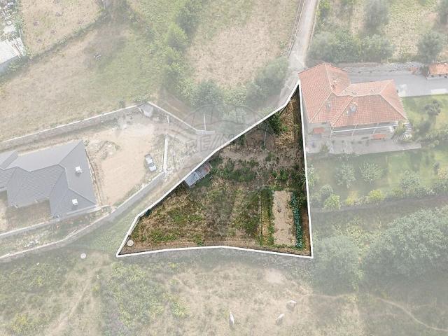 Terreno à venda em Parada de Gatim, Vila Verde RE/MAX Portugal
