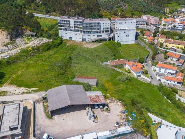 Terreno à venda em Paredes