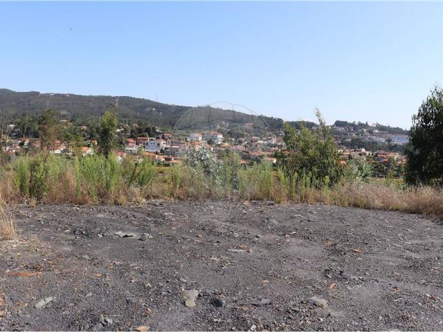Terreno à venda em Paredes