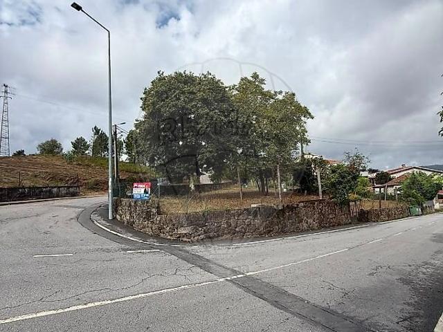 Terreno à venda em Paredes, Paredes RE/MAX Portugal