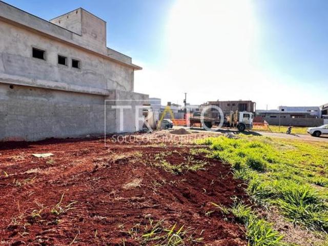 terreno à venda em Parque Brasil 500