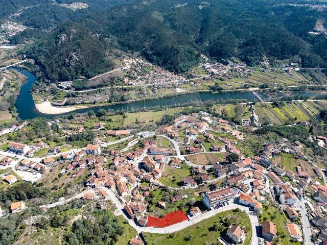Terreno à venda em Penacova