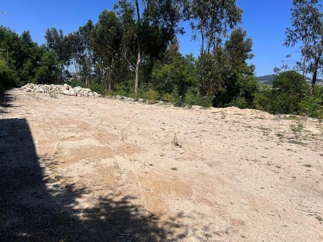 Terreno à venda em Penafiel